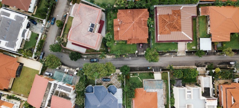 Bird's eye view of a neighborhood